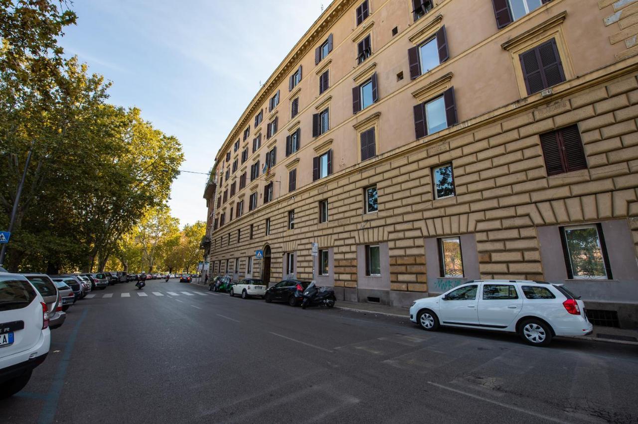 Lungotevere Ripa Rome Exterior photo